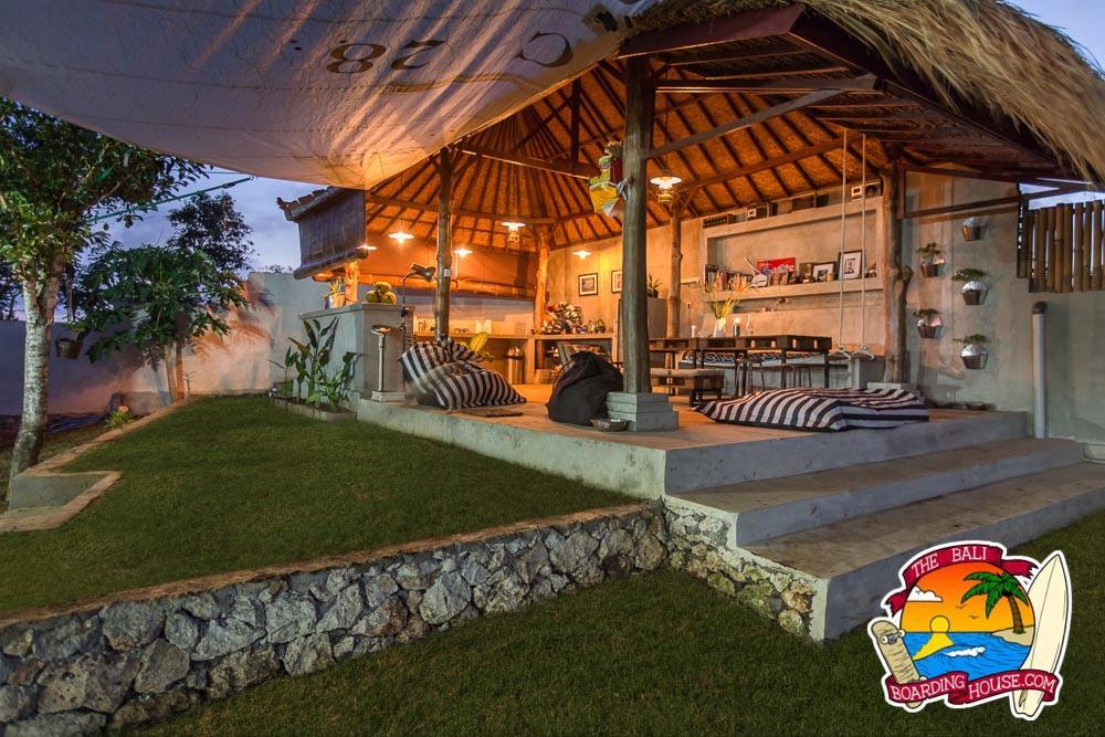 מלון Uluwatu The Bali Boarding House מראה חיצוני תמונה